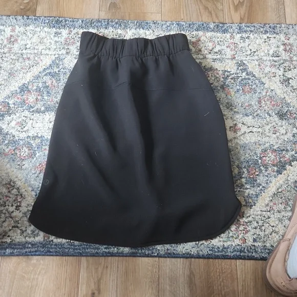 Lululemon Hotty Hot High-Rise Skirt *Long Size 0 - Picture 2 of 4